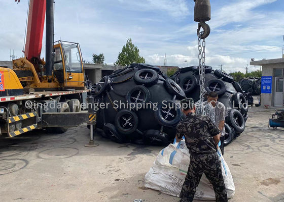 품질 선박 보호용 50kpa-80kpa의 맞춤형 Pneumatic Rubber Fender 공장