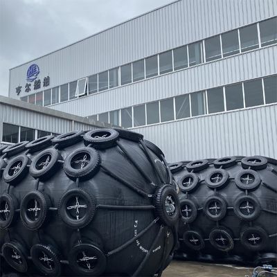 품질 Two-year Warranty Pneumatic Rubber Fender 2.5*5.5M For Vessel Berthing 공장