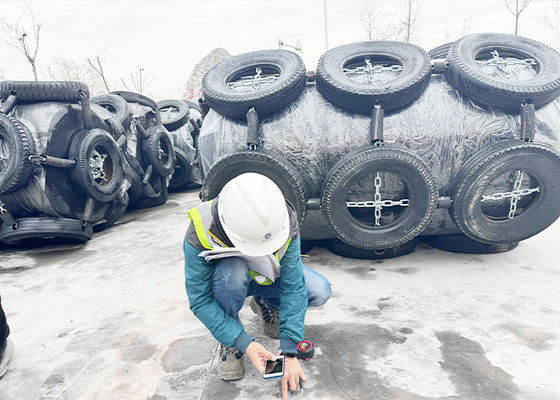 품질 오래 지속되는 보호를 위한 초강력 내노화성 폼 충전 펜더 공장