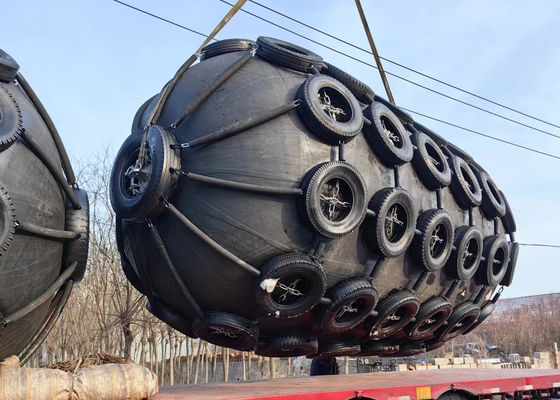 품질 6 to 12 Years Design Life Pneumatic Marine Fender with 50kPa/80kPa Working Pressure for Ship-to-ship and Ship-to-dock Protection 공장