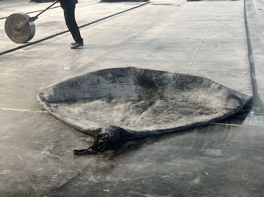 품질 검은 색 사용자 지정 8-10 년 내구성 해양 중성 고무 에어백 공장