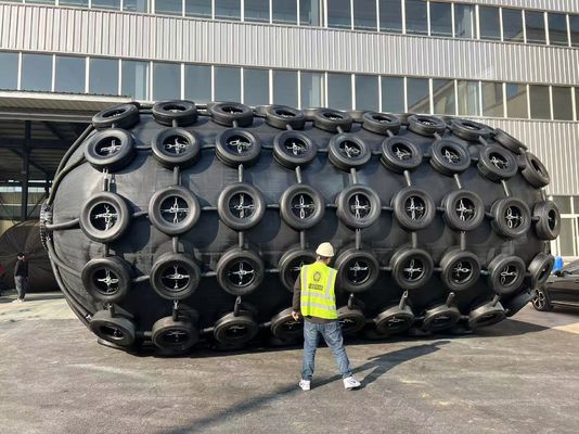 품질 맞춤형 Pneumatic Gum Fender 초기 내부 압력 50Kpa 공장