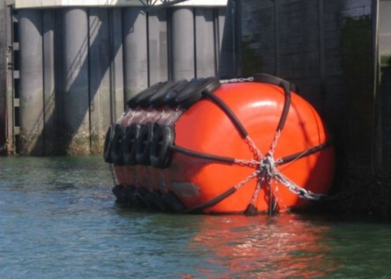 품질 ISO 17357 Certified EVA Foam Filled Fender with Customizable Density 70-110kg/m³ and 0.5m-4.8m Diameter for Marine Use 공장