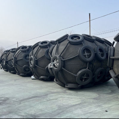품질 ISO 17357 Certified Natural Rubber Pneumatic Fender with 50Kpa Working Pressure for Marine Safety 공장