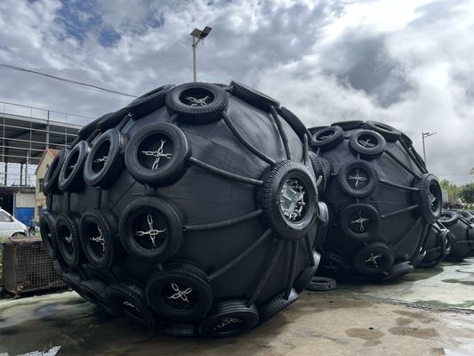 품질 디자인 수명 8 ~ 15 년 요코하마 펜더 해상 펜더 제품 체인 타이어 네트워크 우수한 충격 흡수를 제공합니다 공장