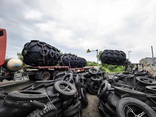 품질 BV 인증 해상 도킹용 공압 고무 펜더 공장