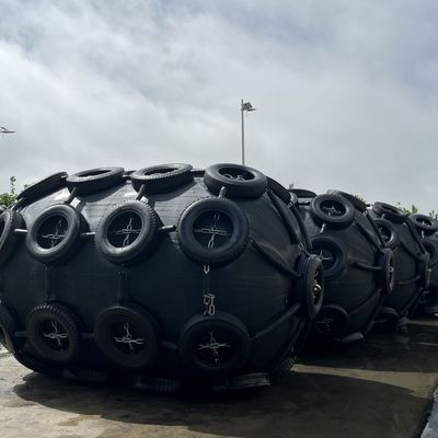 품질 STS/STD 적용 CCS/BV/Lr/Dnv 승인 공압 고무 펜더 공장