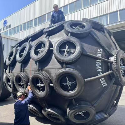 품질 CCS/BV/LR/DNV Certified High-Quality Black Pneumatic Rubber Fender – Ideal for STS/STD Marine Operations 공장