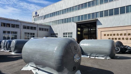 품질 우수한 성능과 다채로운 특징의 폼 충전 펜더, 용융 아연 도금 체인 포함 공장