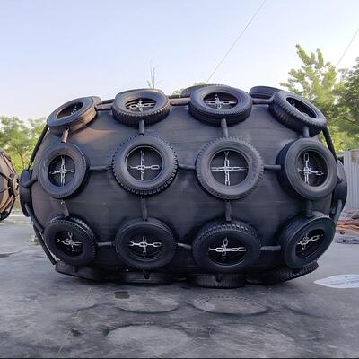 품질 ISO17357 인증을 받은 Pneumatic Rubber Fender, 커스터마이징 가능한 크기 0.3-4.8M 및 50kpa & 80kpa 압력 옵션 공장