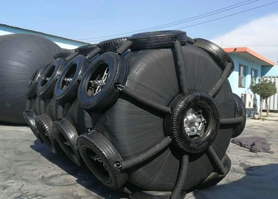 품질 Hot Dip Galvanized Foam Filled Fender with 10 Years Using Life and High Energy Absorption for Marine Safety 공장