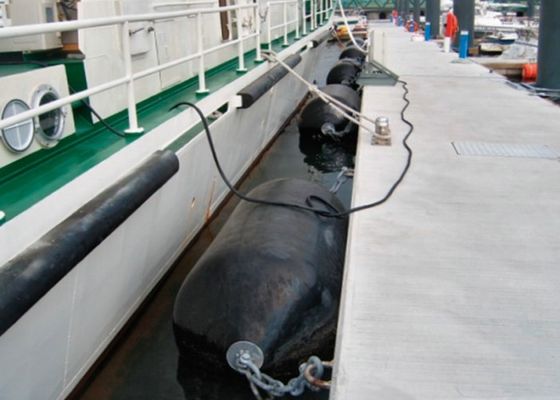 품질 Marine Fender with High Energy Absorption Capacity UV Resistant And Corrosion Resistant Foam Filled Fender with 24 Months Warranty 공장