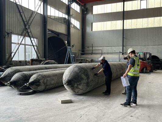 품질 Marine Rubber Airbag with Stainless Steel Mounting Hardware for Corrosion Free Installation 공장