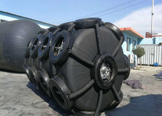 품질 Custom Manufacturing ISO 17357 Standard Foam Filled Fender with 0.5 M~4.8 M Diameter for Marine Applications 공장