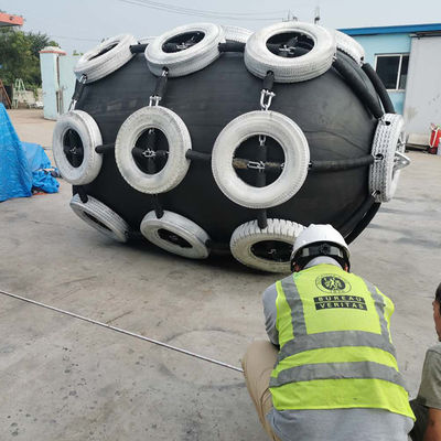 품질 전송 조작을 수송하기 위해 공기 고무 방현재 선박을 띄우는 STS 공장