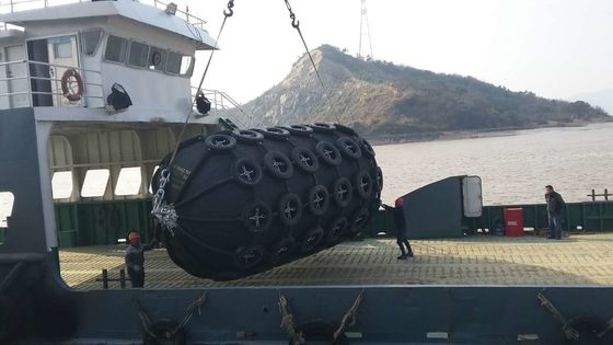 품질 밧줄 그물 압축 공기를 넣은 배 구조망 압축 공기를 넣은 고무 구조망을 가진 고무 매트 공장