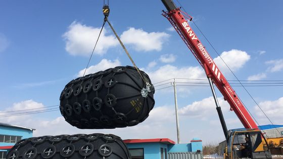 품질 요코하마 공압 늑골이 있는 구조망 해양 장비 요코하마 공압 고무 구조망 공장
