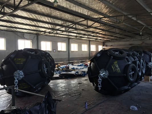 품질 요코하마 공압 늑골이 있는 구조망 해양 장비 요코하마 공압 고무 구조망 공장