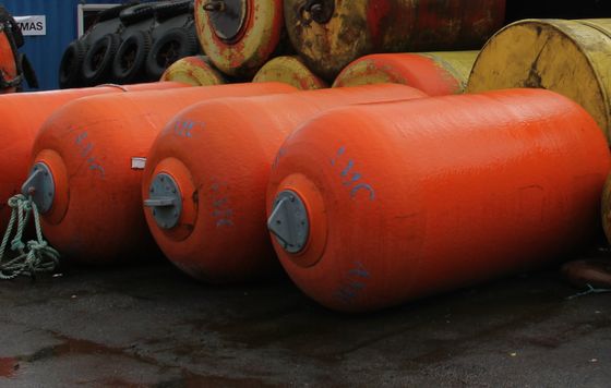 품질 Custom Manufacturing ISO 17357 Standard Foam Filled Fender with 0.5 M~4.8 M Diameter for Marine Applications 공장
