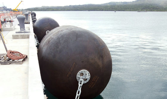 품질 D153 요코하마 고무 흙받이 해양 고무 흙받이 시스템 공장