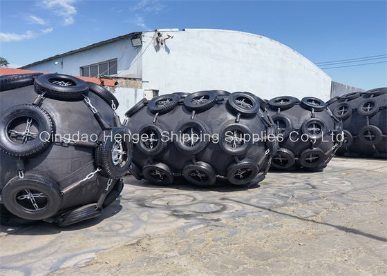 품질 ISO17357 인증을 받은 24개월의 유효기간과 VLCC ULCC 호환성을 갖춘 Pneumatic Rubber Fender 공장